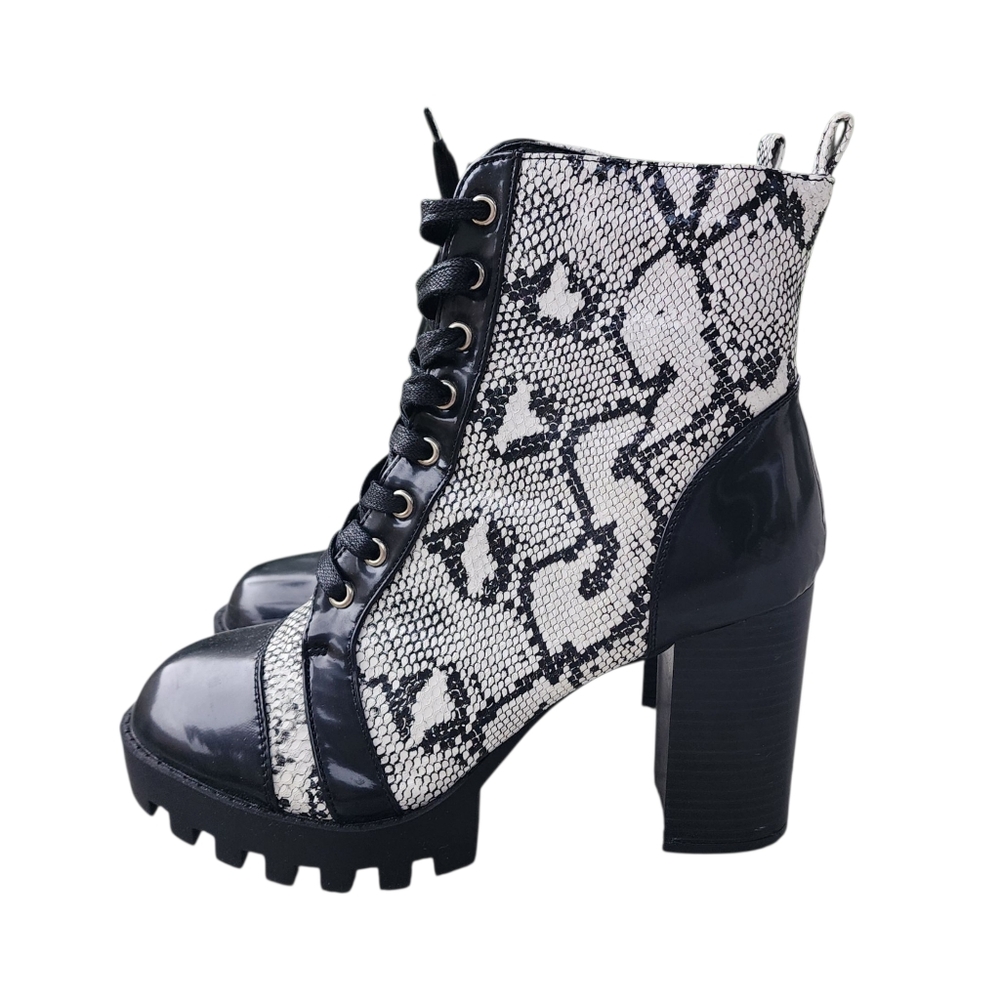 Fashion Nova Up All Night Booties Glenna Platform Boots 10 - Picture 10 of 12